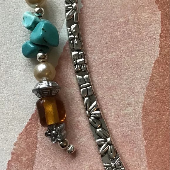 Tibetan Metal Bookmark Flower Engraved Beaded Hook Bookmark - Picture 3 of 4